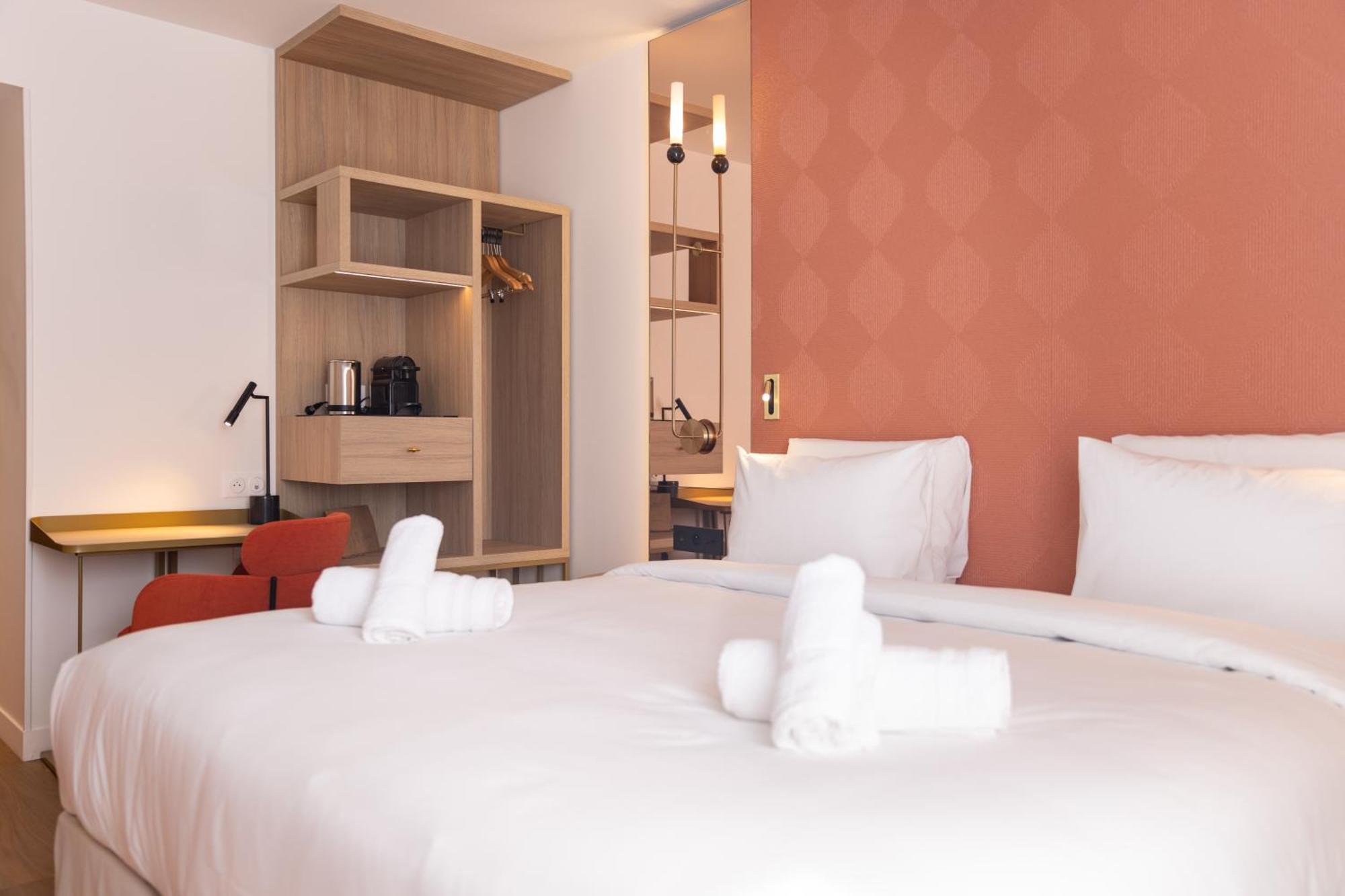 Hotel Kyriad Prestige Paris Asnieres Esterno foto