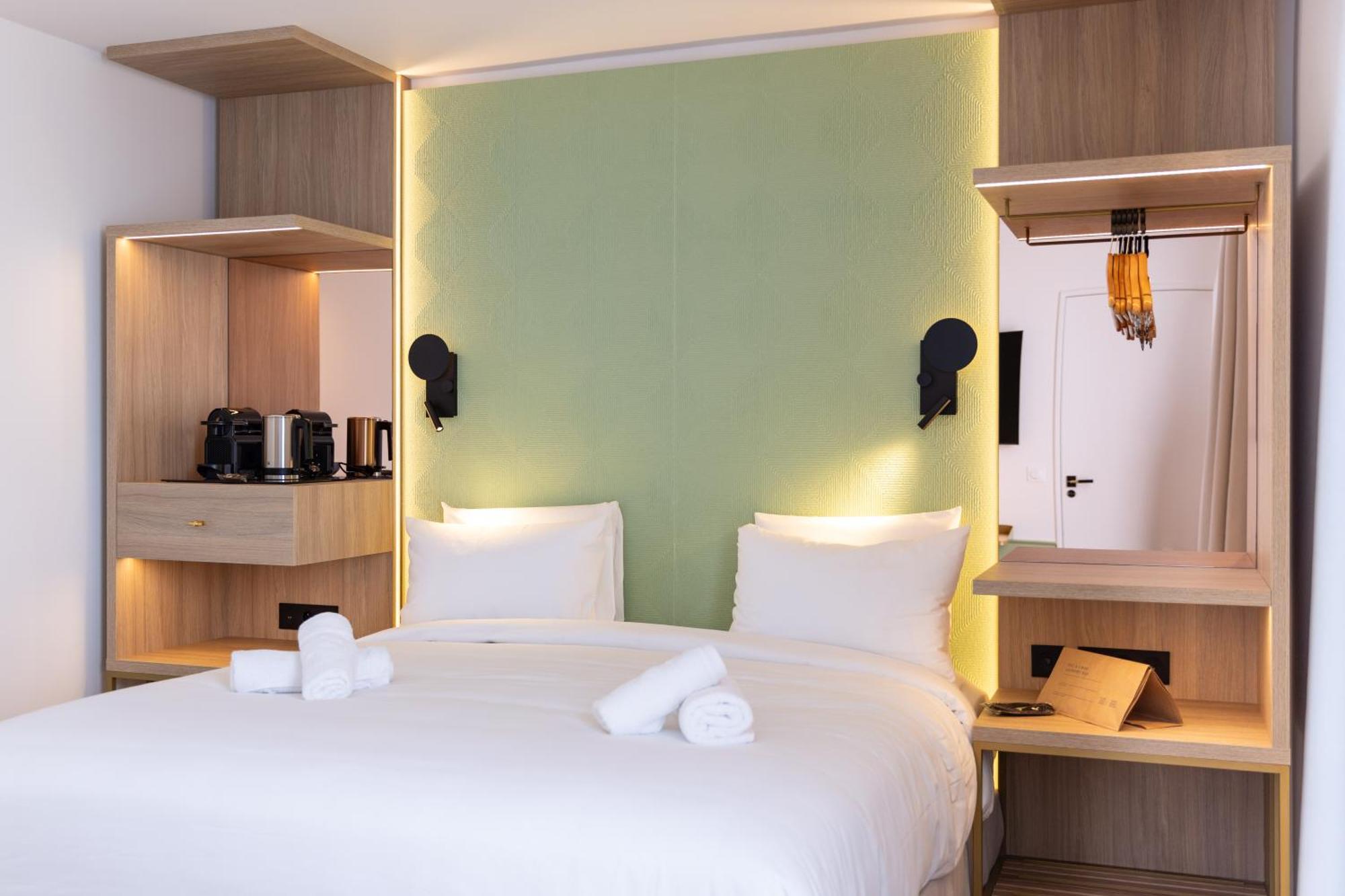 Hotel Kyriad Prestige Paris Asnieres Esterno foto