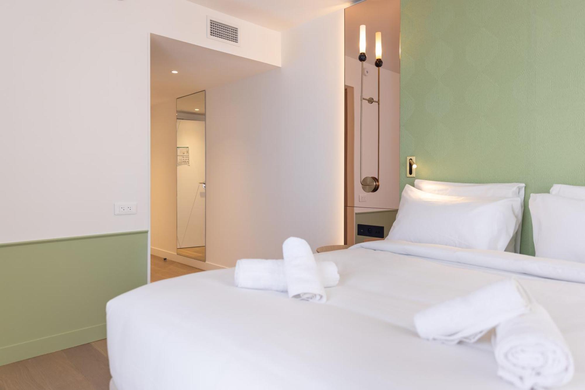 Hotel Kyriad Prestige Paris Asnieres Esterno foto
